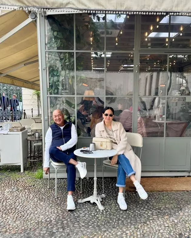 momen Donna Harun dan pasangan yang profesinya mentereng © 2024 Instagram