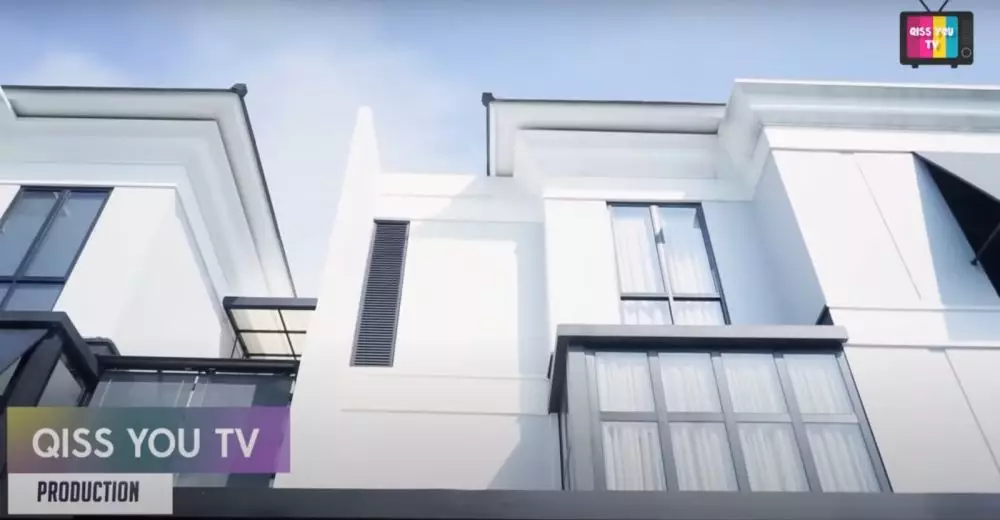 Ayu Ting Ting syukuran rumah baru © 2024 YouTube Ayu Ting Ting syukuran rumah baru © 2024 YouTube