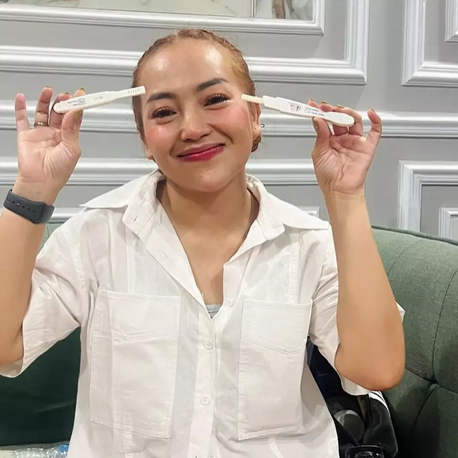 Hamil anak kembar di usia 37 tahun, begini 6 momen Mpok Alpa lakukan USG kandungan