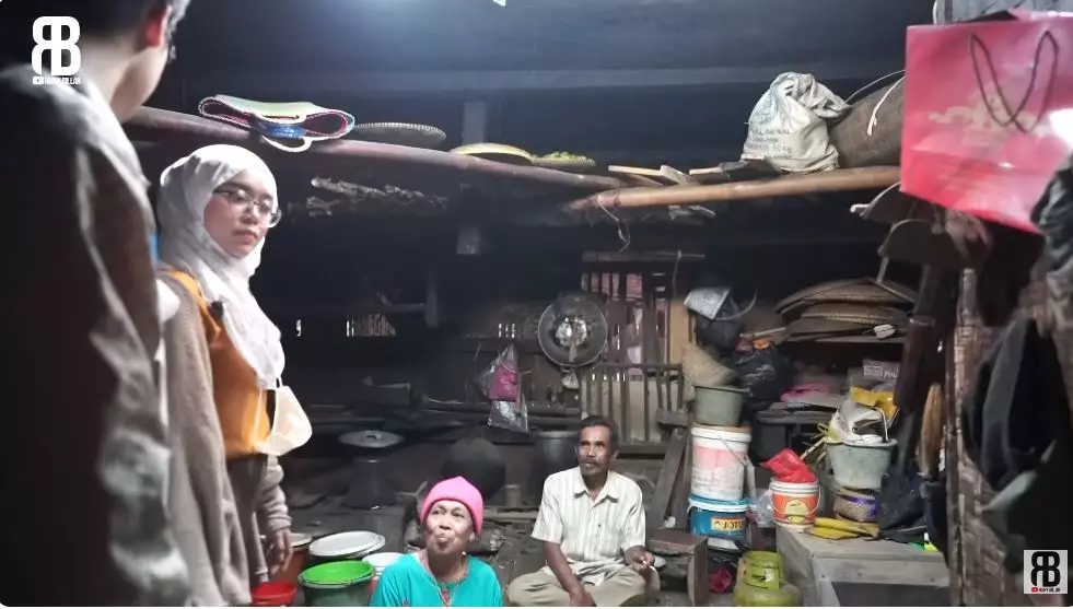 potret dapur nenek lesty kejora © YouTube potret dapur nenek lesty kejora © YouTube