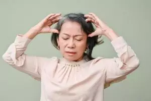 Auto hitam tanpa semir mahal, begini cara cegah tumbuhnya uban prematur pakai 1 produk bayi