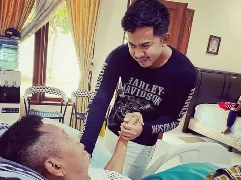 Kondisinya kini jauh lebih segar, ini 7 potret terbaru Tukul Arwana usai 3 tahun terserang stroke