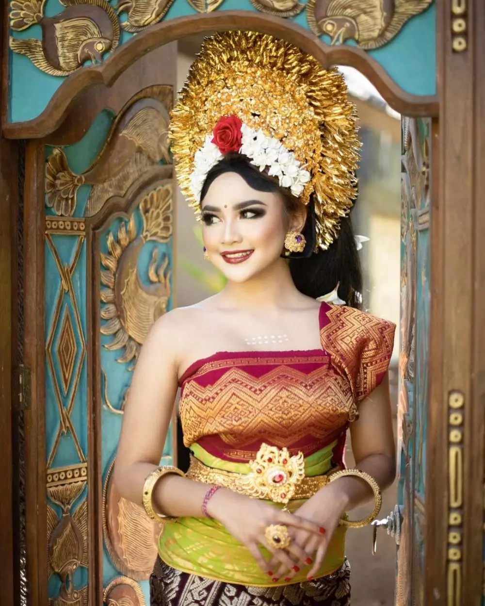 pesona mahalini raharja pakai kebaya © berbagai sumber pesona mahalini raharja pakai kebaya © berbagai sumber