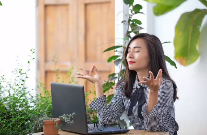 Kata-kata sabar untuk diri sendiri © Freepik Kata-kata sabar untuk diri sendiri © Freepik