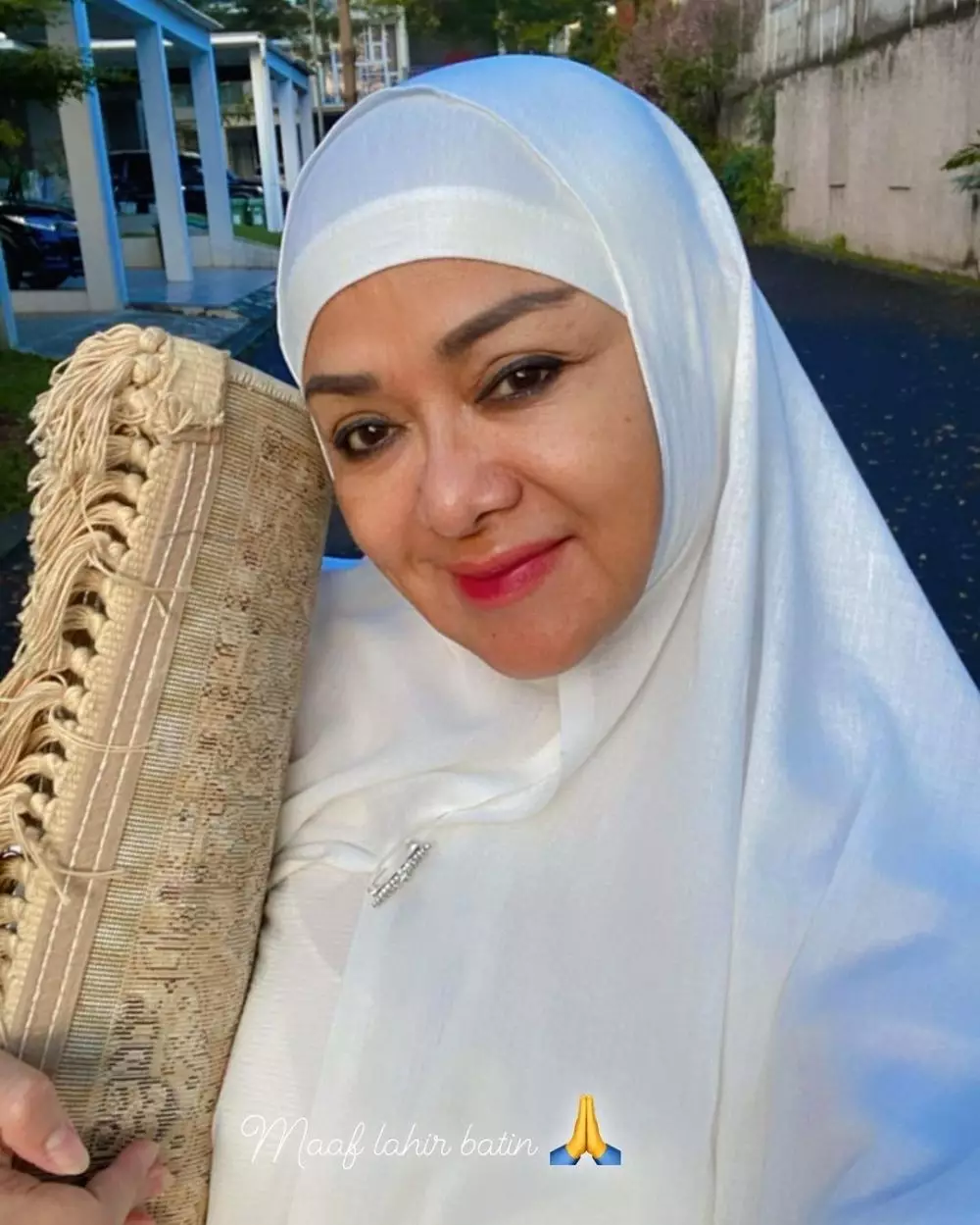 betharia sonata terserang stroke © 2024 brilio.net