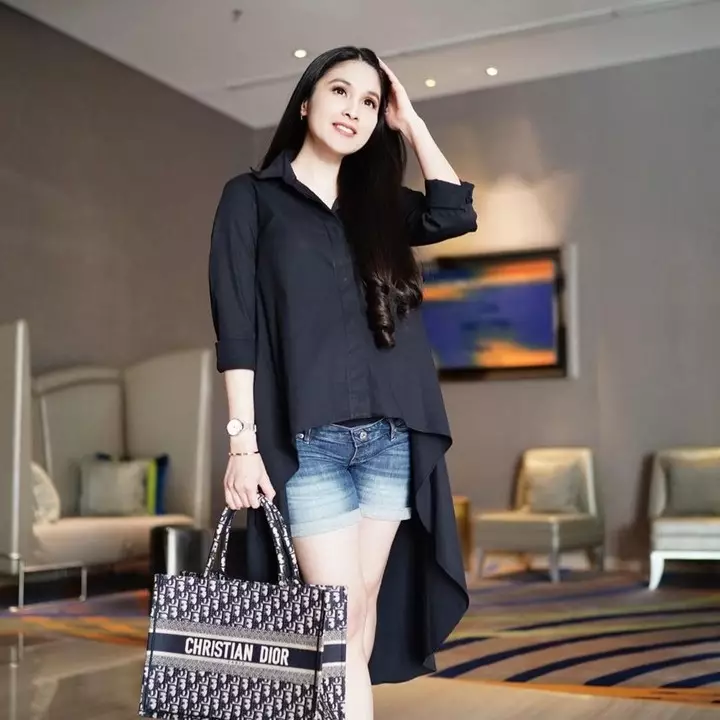 Seleb langsing meski hamil tua © Instagram