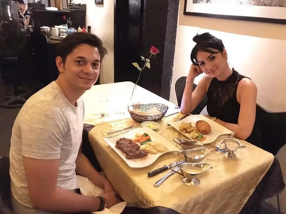 Andrew Andika & Tengku Dewi dari pacaran hingga menikah © 2024 Instagram