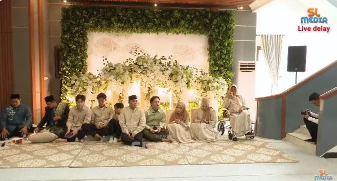 potret santyka fauziah kekasih sule di pengajian © berbagai sumber potret santyka fauziah kekasih sule di pengajian © berbagai sumber