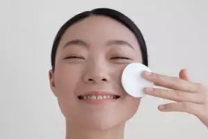10 Rekomendasi gentle cleanser untuk anak sekolah harga di bawah Rp 100 ribu, buat kulit sensitif