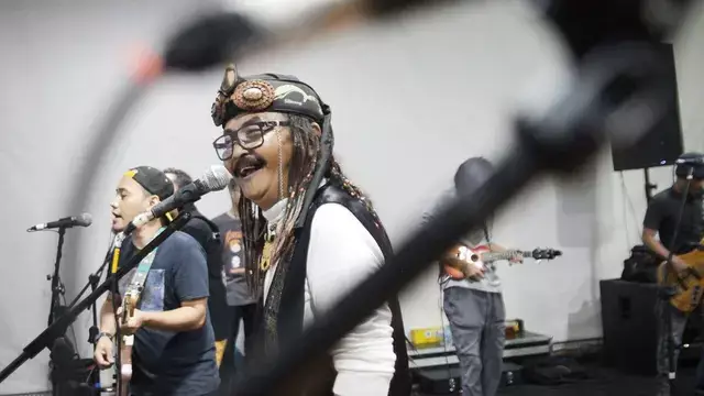 sosok jhonny iskandar pedangdut nyentrik © instagram