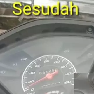 Tanpa digosok oli bekas, ini trik hilangkan noda retak di kaca speedometer cuma pakai 1 bahan dapur
