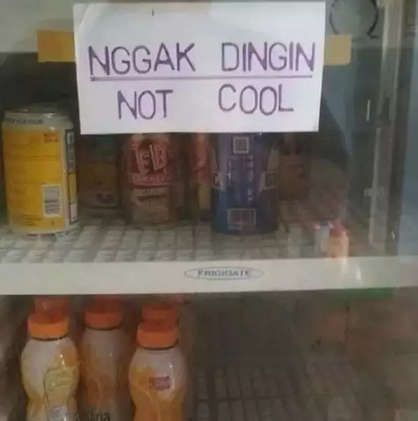 Tulisan kocak tertempel di pintu kulkas Berbagai sumber Tulisan kocak tertempel di pintu kulkas Berbagai sumber