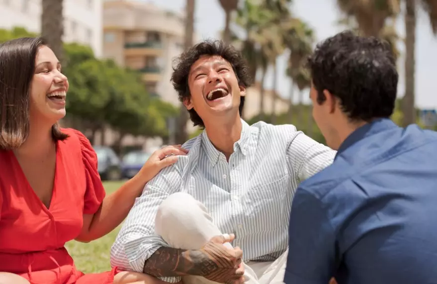 Pantun teka-teki lucu freepik.com