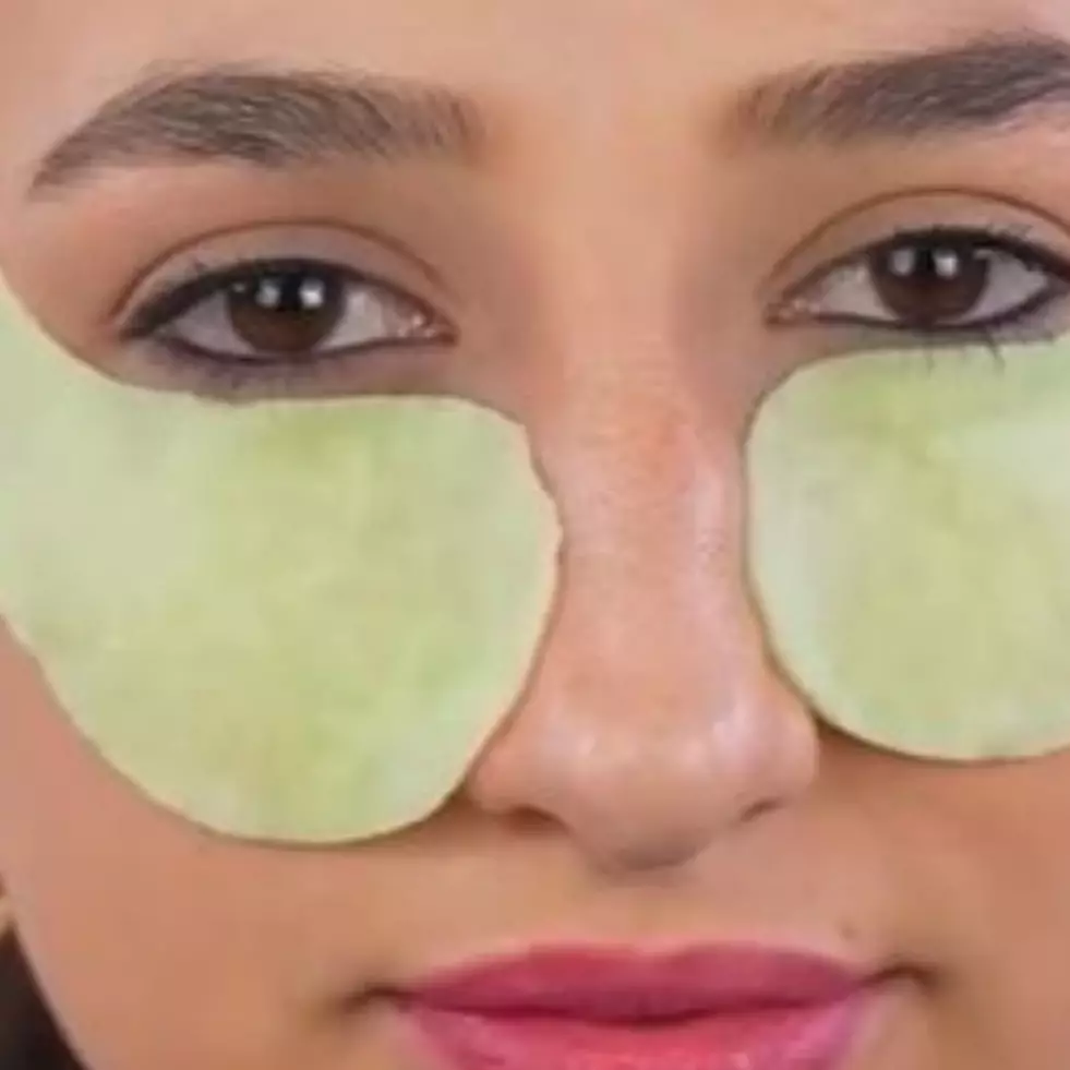 Tanpa beli produk mahal, wanita ini bagikan cara bikin eye mask atasi kantung mata pakai 1 jenis buah