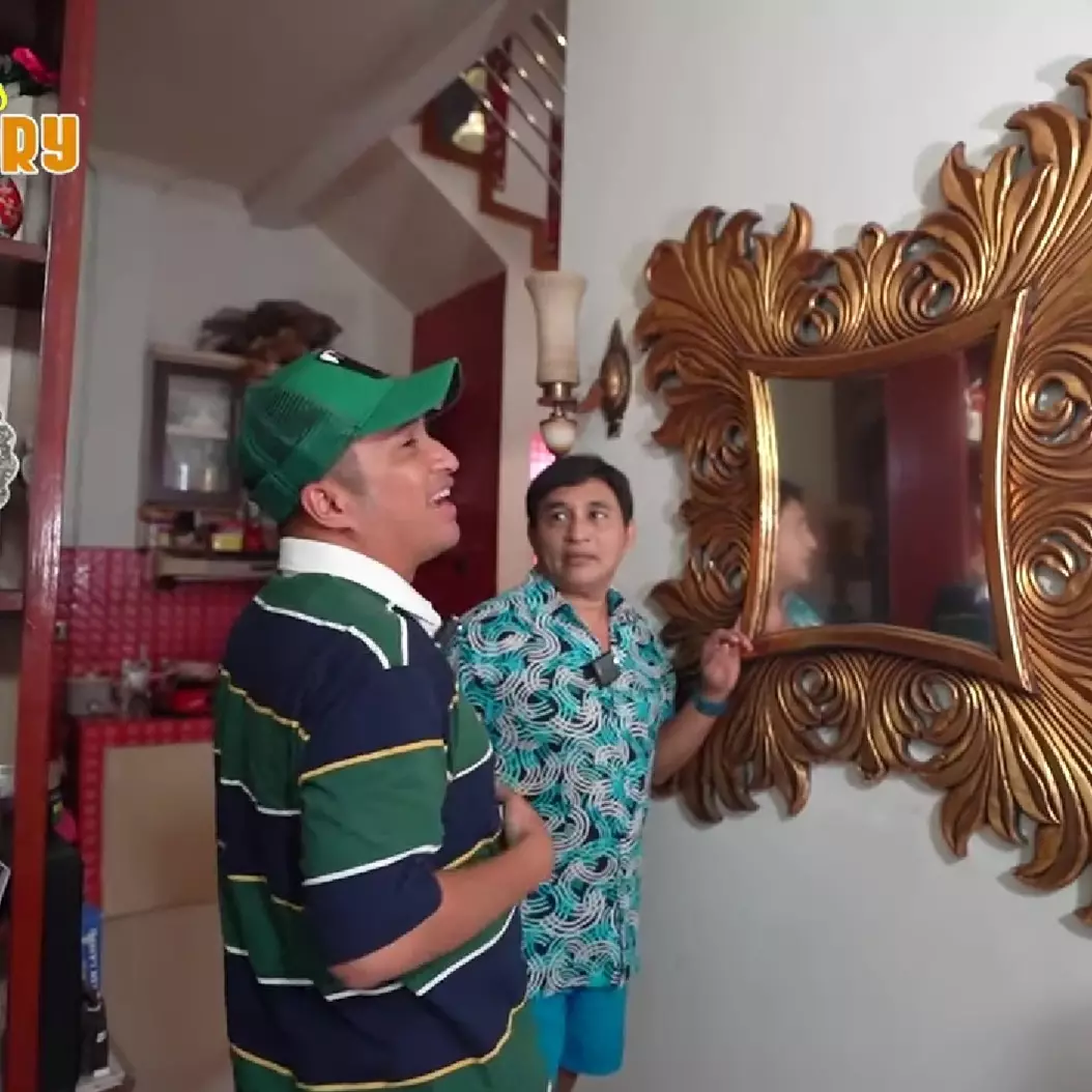 Rumah Jeremy Teti dijual demi bisa kumpul keluarga, 10 potret dapurnya sederhana berwarna ngejreng