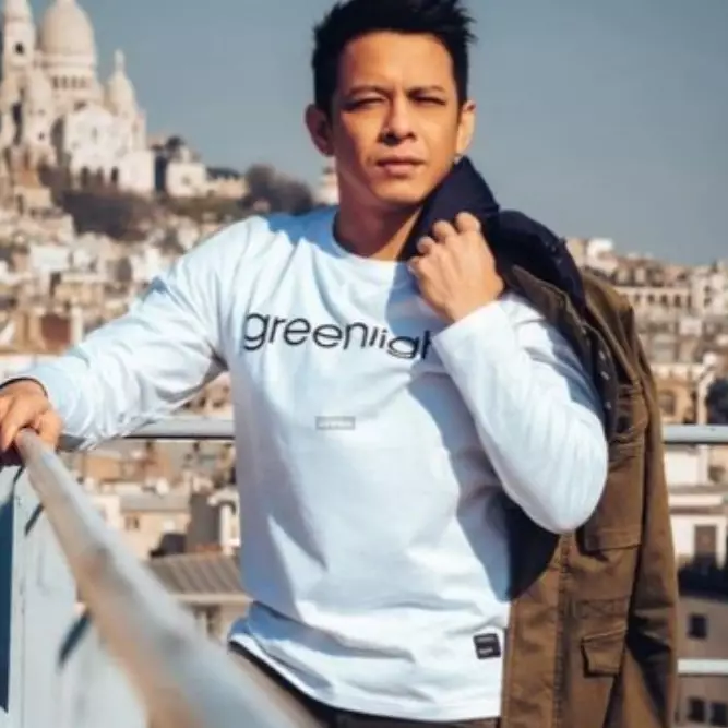 Tak ingin kena tipu, cara Ariel Noah tanya rekomendasi perabotan rumah tangga ke emak-emak ini disorot