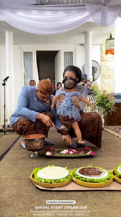 tedak siten anak Yeni Inka © Instagram