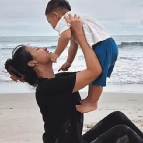 Indah Permatasari akhirnya umbar wajah sang anak, respons Nursyah sang ibunda di luar dugaan