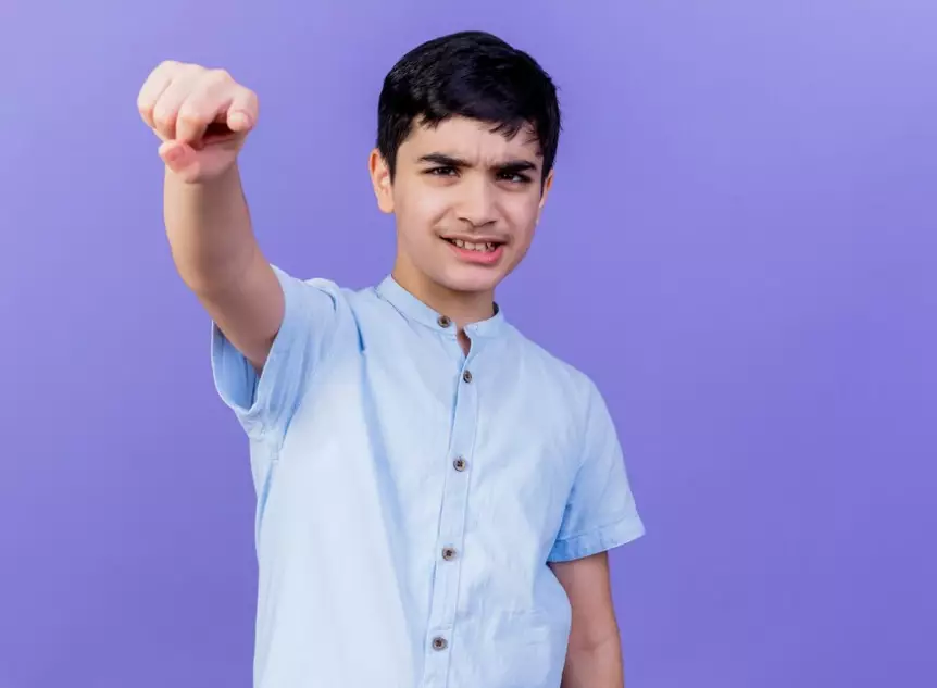 Contoh pantun orang muda freepik.com