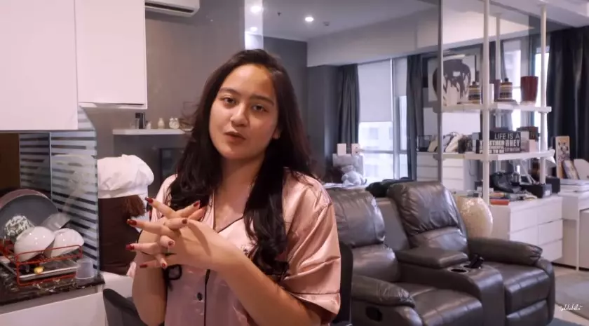 dapur apartemen Salshabilla Adriani © YouTube dapur apartemen Salshabilla Adriani © YouTube