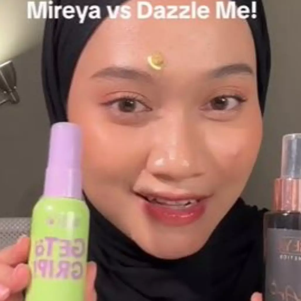 Beauty enthusiast ini uji ketahanan 2 setting spray viral di bawah Rp 50 ribu, mana lebih worth it?