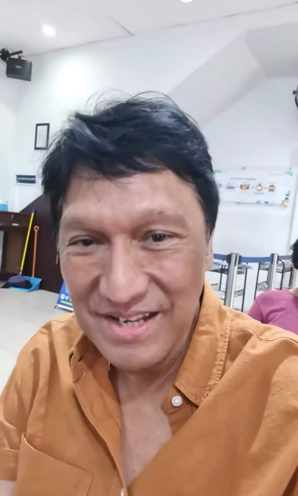 Ikang Fawzi seharian antre BPJS © TikTok
