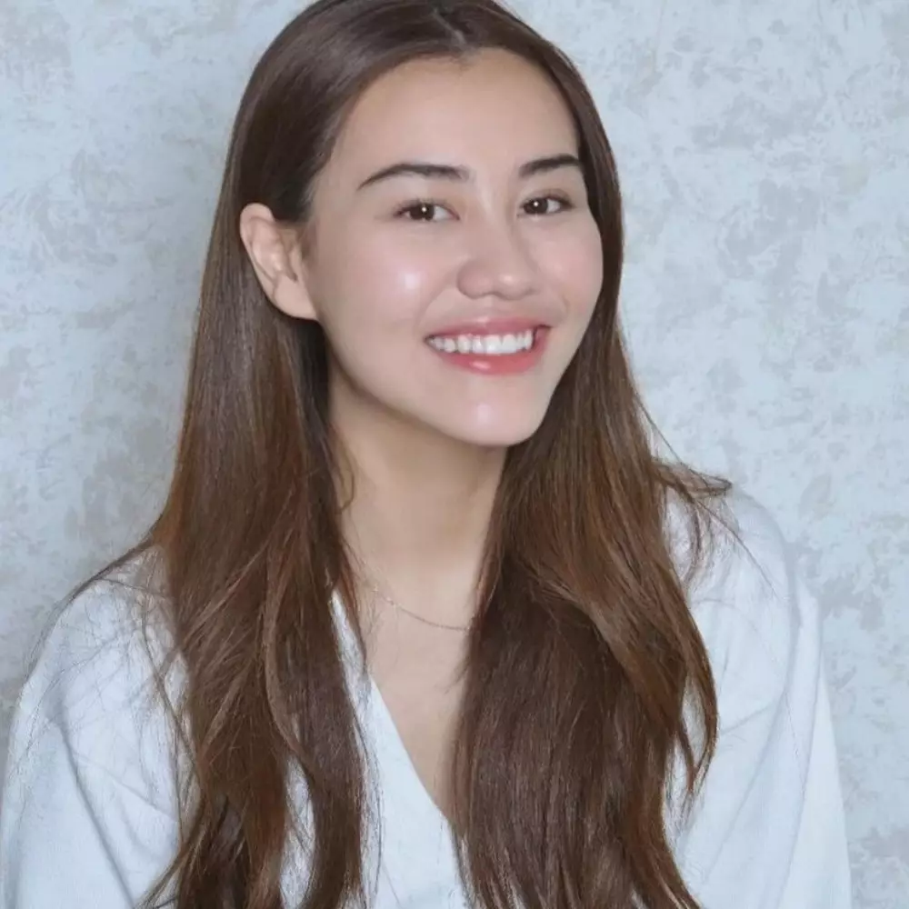 Kerap tampil natural, tutorial daily makeup Aaliyah Massaid ini cuma pakai cushion harga Rp 100 ribuan