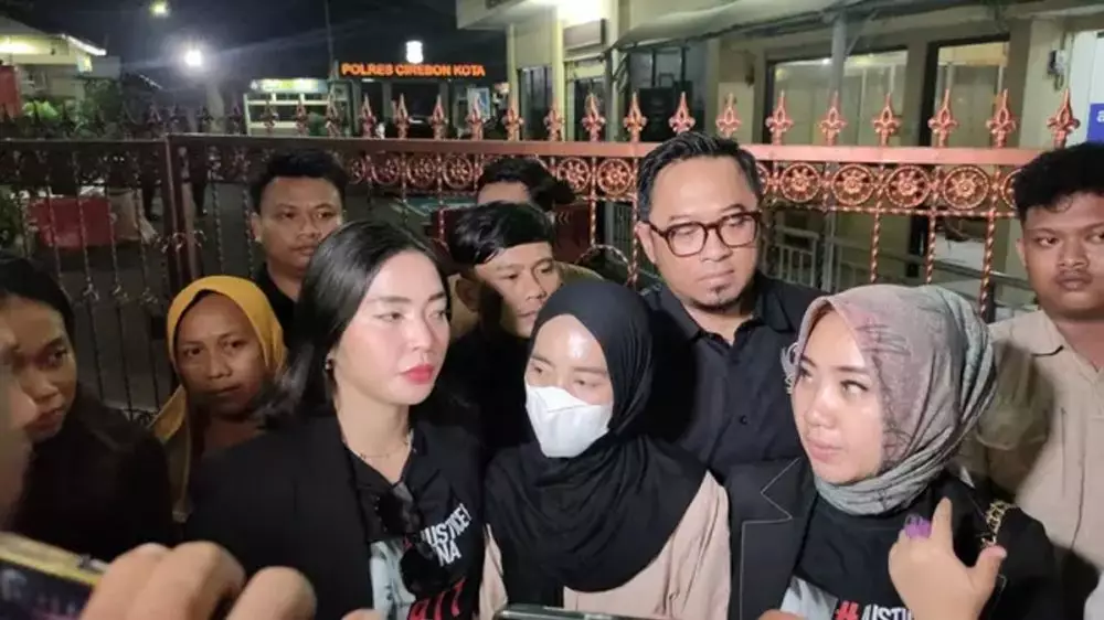 kesaksian linda usai diperiksa polda jabar © liputan6.com kesaksian linda usai diperiksa polda jabar © liputan6.com