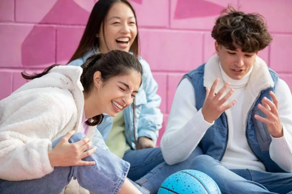 Pantun teka-teki lucu dan jawabannya © 2024 freepik.com Pantun teka-teki lucu dan jawabannya © 2024 freepik.com