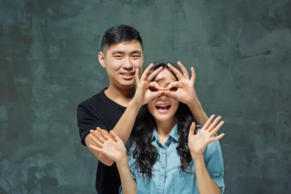 Pantun jenaka tentang cinta © 2024 freepik.com Pantun jenaka tentang cinta © 2024 freepik.com