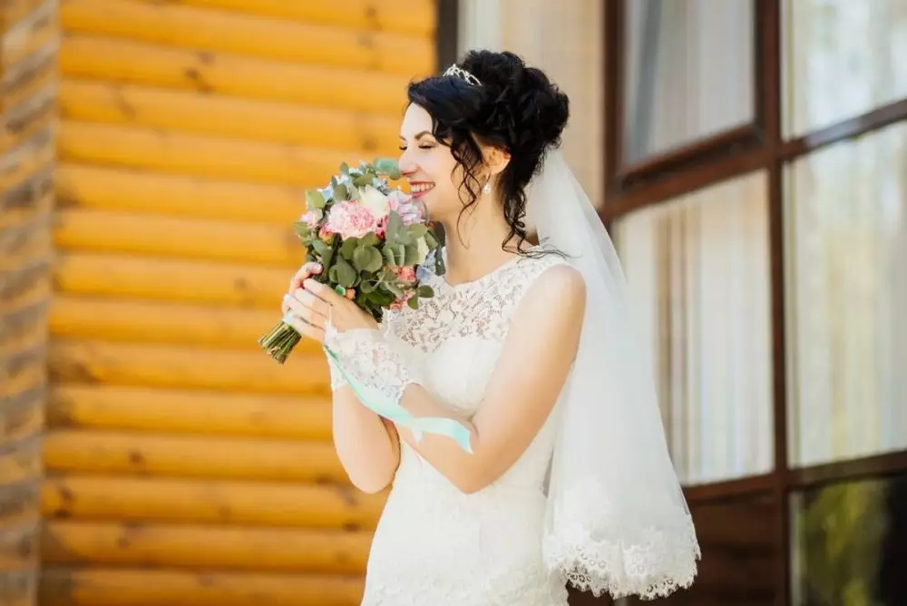 wanita putuskan pacar demi nikahi orang lain freepik.com wanita putuskan pacar demi nikahi orang lain freepik.com