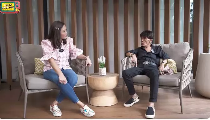 curhat pilu tessy gegara tampil kemayu © YouTube