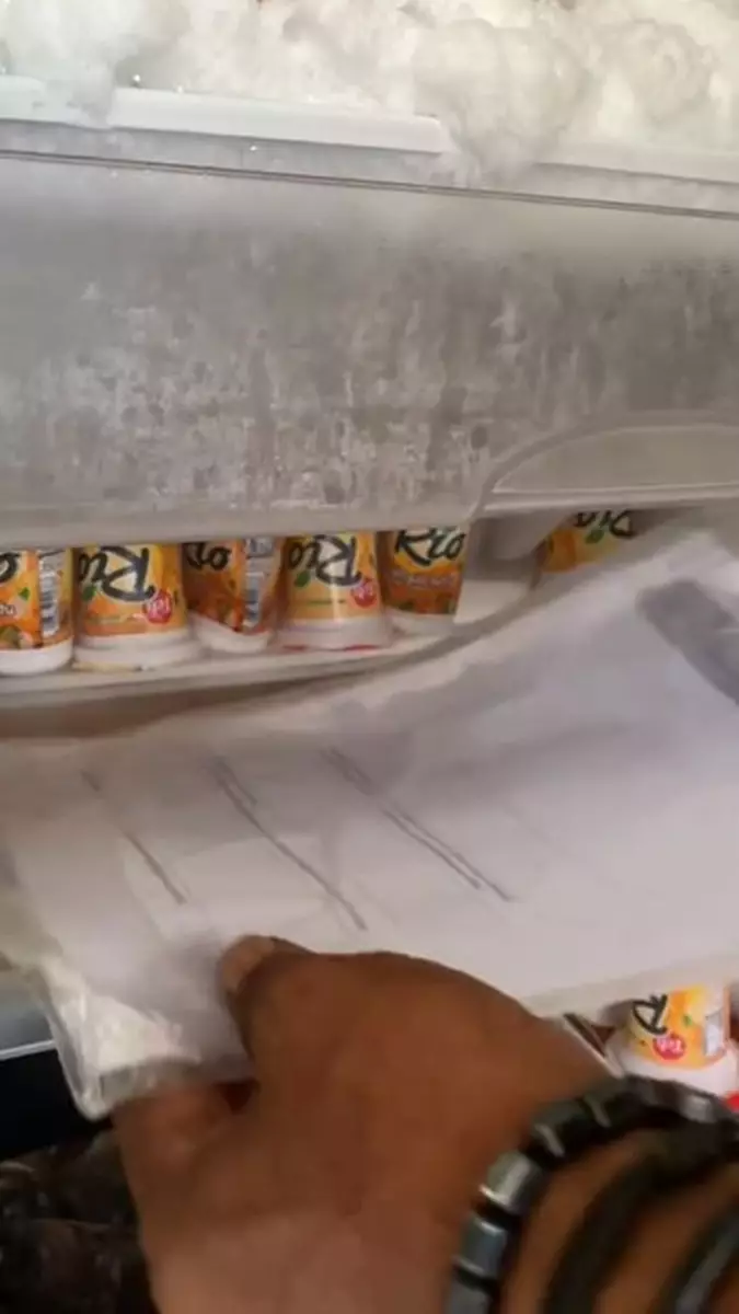 Lifehack nyeleneh cara membuat kertas minyak TikTok Lifehack nyeleneh cara membuat kertas minyak TikTok