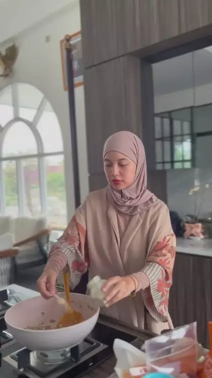 dapur Chacha Frederica full kayu © Instagram dapur Chacha Frederica full kayu © Instagram