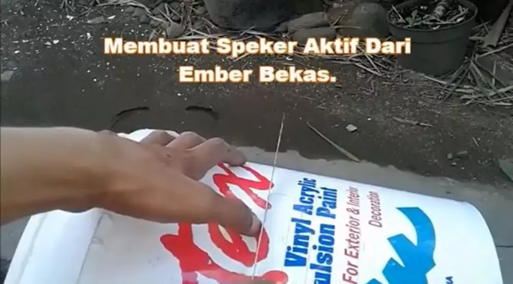 Lifehack nyeleneh ubah ember bekas jadi speaker YouTube