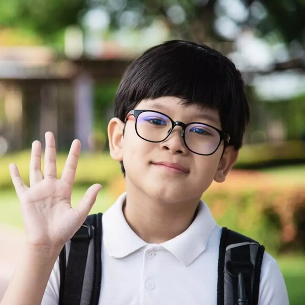 45 Pantun jenaka anak SD tentang teman, penuh makna dan menghibur