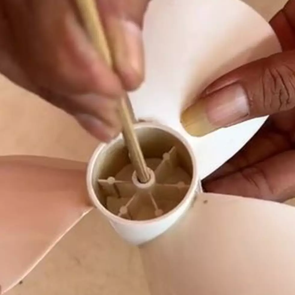 Lifehack nyeleneh bikin kipas angin tanpa listrik, caranya praktis banget