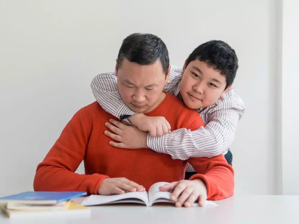 Pantun nasehat berbakti kepada orang tua freepik.com Pantun nasehat berbakti kepada orang tua freepik.com