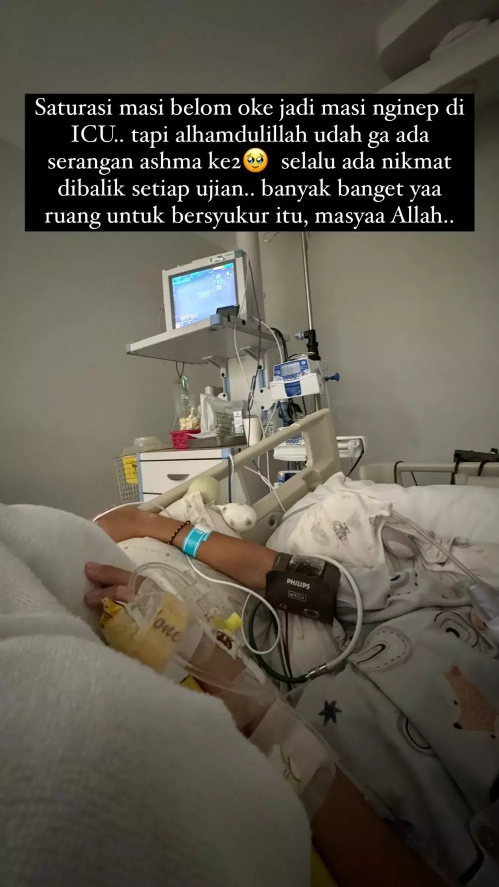 Curhat Zaskia Adya Mecca saat anak masuk ICU karena idap Pneumonia © 2024 Instagram