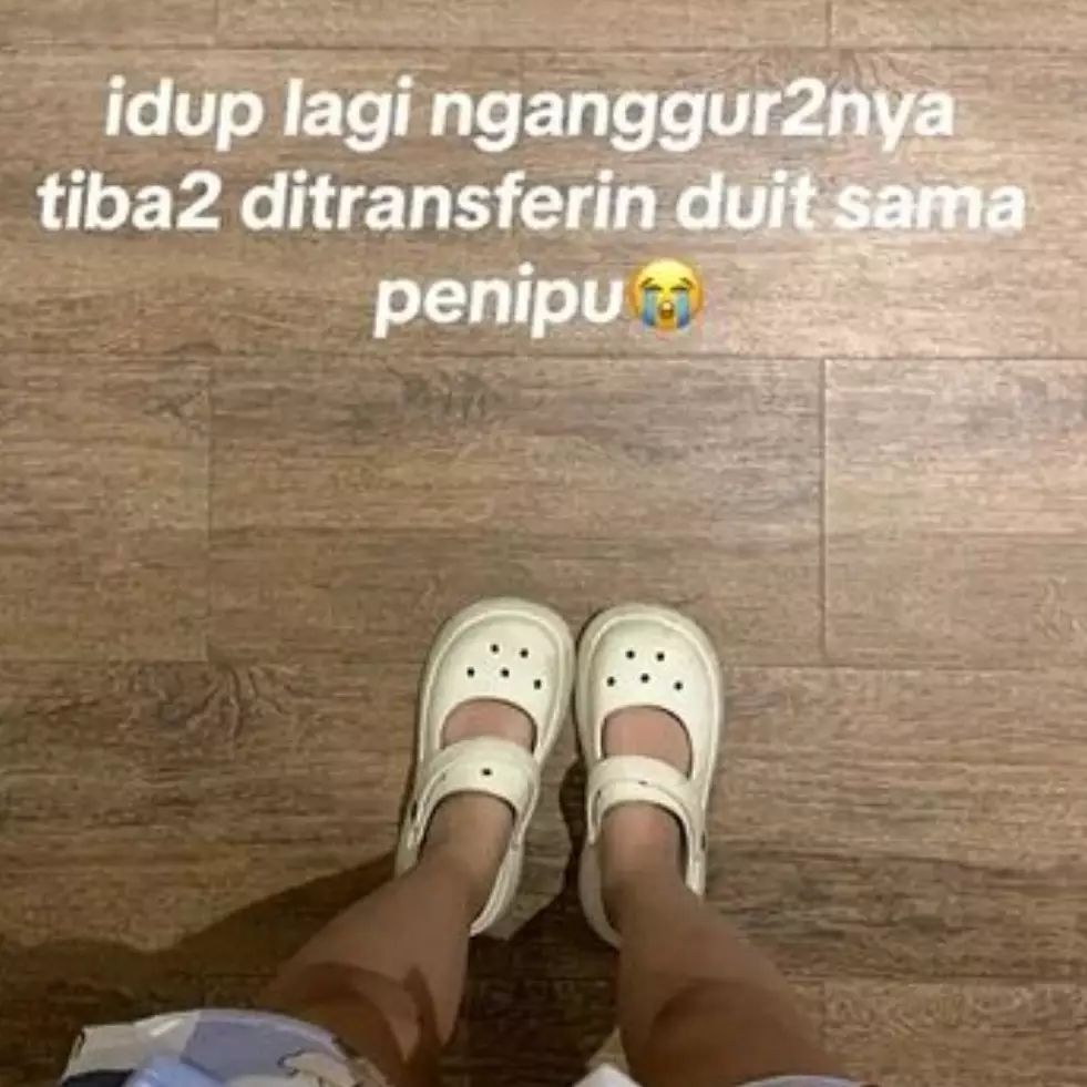 Kisah cewek hampir kena tipu oleh pelanggan ini penuh plot twist tapi endingnya malah untung