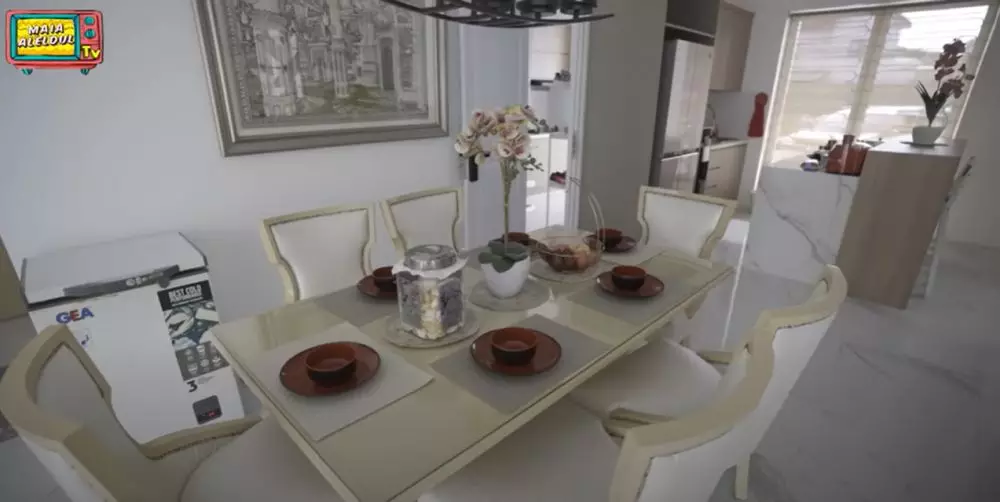 Potret rumah baru Venna Melinda © 2024 YouTube Potret rumah baru Venna Melinda © 2024 YouTube