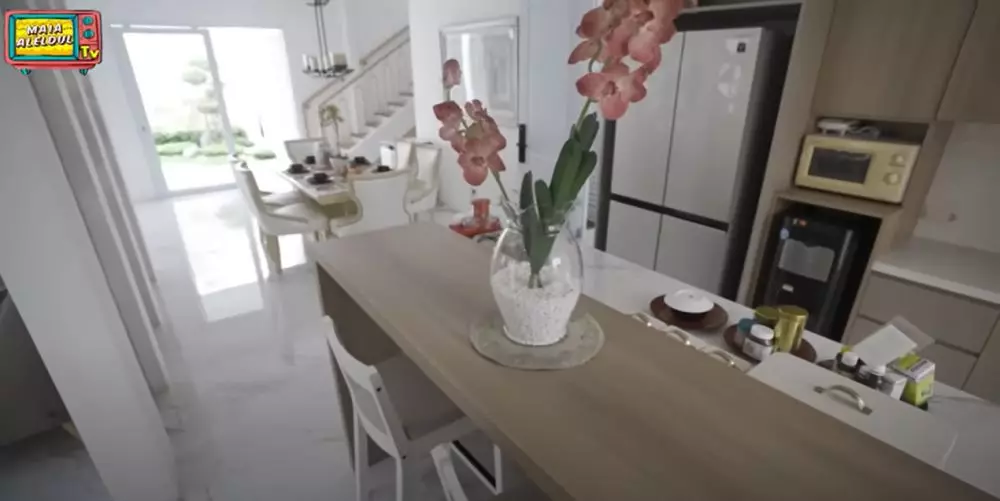 Potret rumah baru Venna Melinda © 2024 YouTube Potret rumah baru Venna Melinda © 2024 YouTube