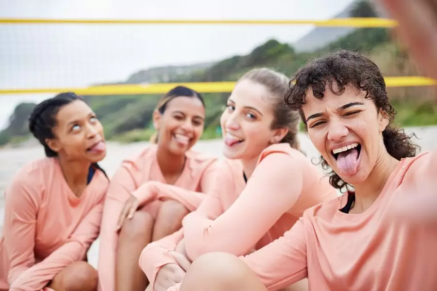 Pantun lucu buat teman tertawa freepik.com Pantun lucu buat teman tertawa freepik.com