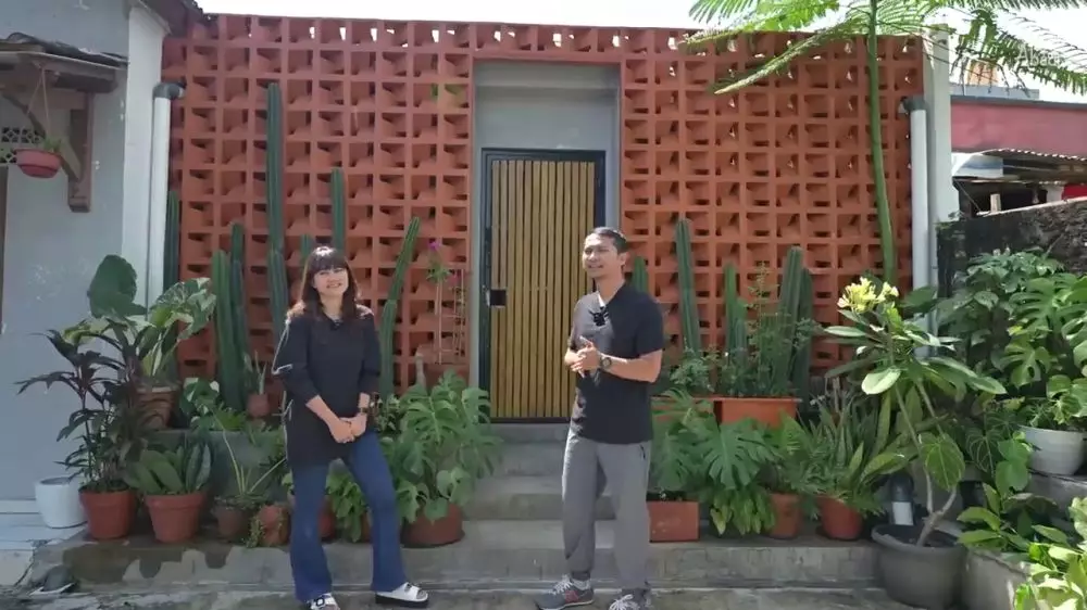 teras rumah lebih private © 2024 YouTube teras rumah lebih private © 2024 YouTube