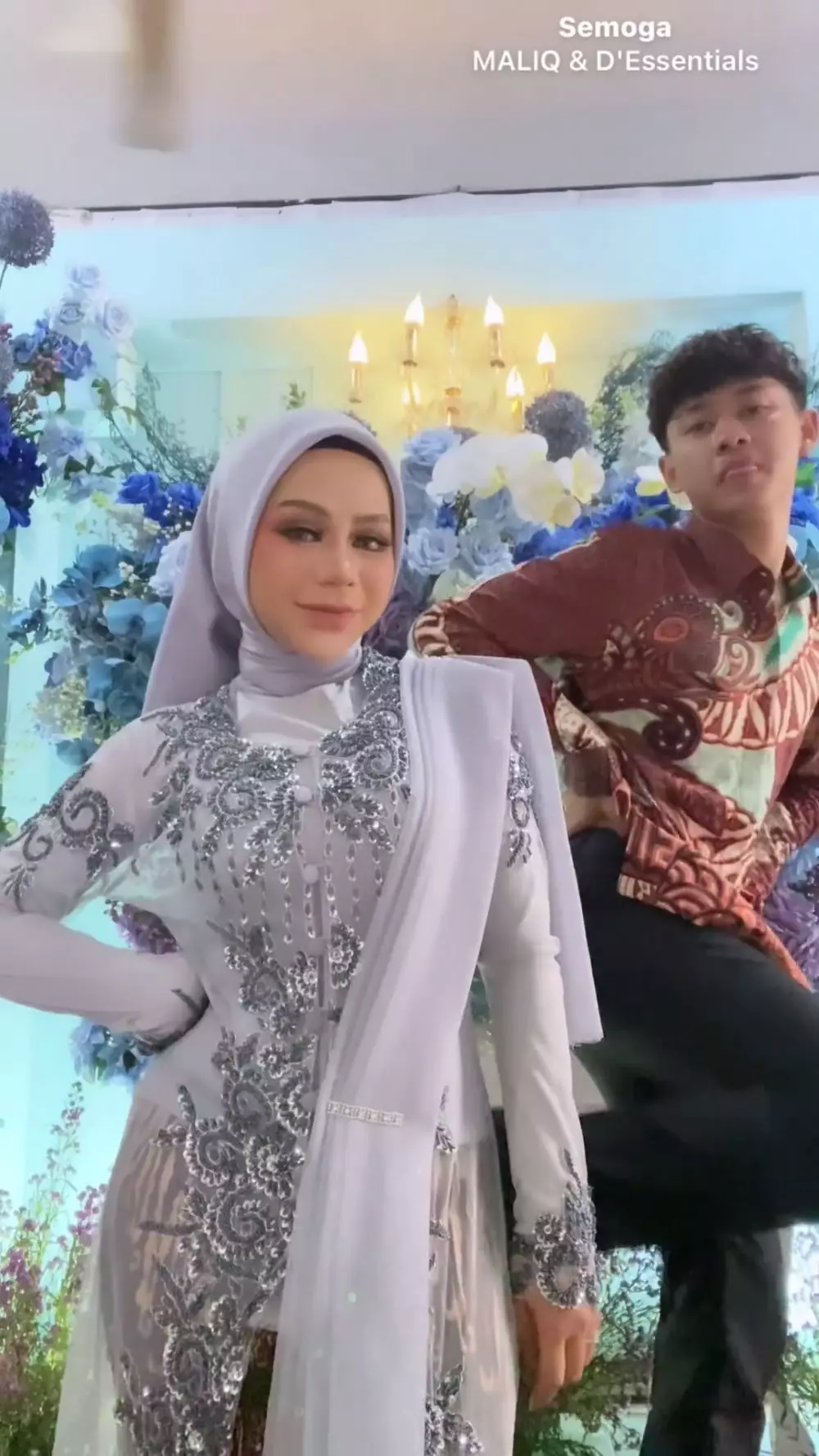 cimoy montok lamaran  © 2024 Instagram