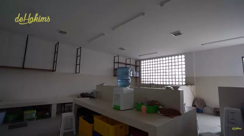 dapur kotor Soimah penuh perkakas © berbagai sumber dapur kotor Soimah penuh perkakas © berbagai sumber