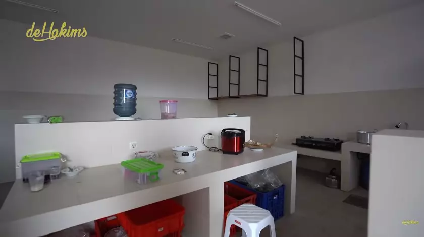 dapur kotor Soimah penuh perkakas © berbagai sumber dapur kotor Soimah penuh perkakas © berbagai sumber