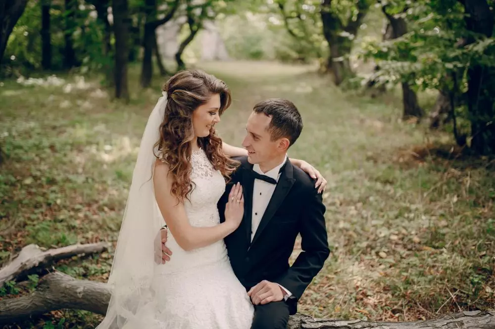 Kata-kata gombal baper buat pengantin baru © 2024 freepik.com Kata-kata gombal baper buat pengantin baru © 2024 freepik.com