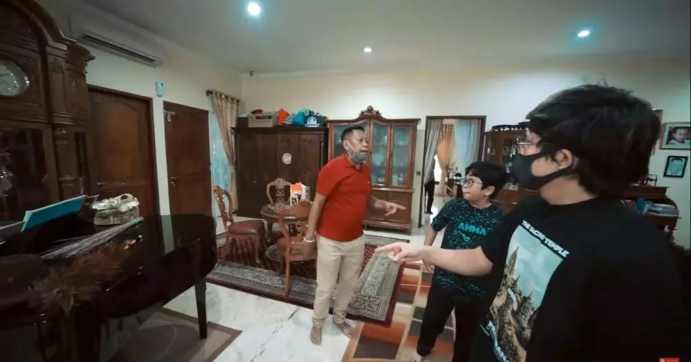 hunian Tukul Arwana klasik © YouTube