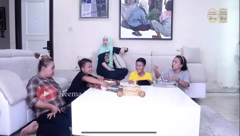 dapur Angelina Sondakh rapi © YouTube dapur Angelina Sondakh rapi © YouTube